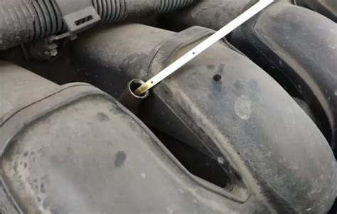 car losing oil but no leak or smoke|Car Losing Oil But No Leak or Smoke: 4 Reasons